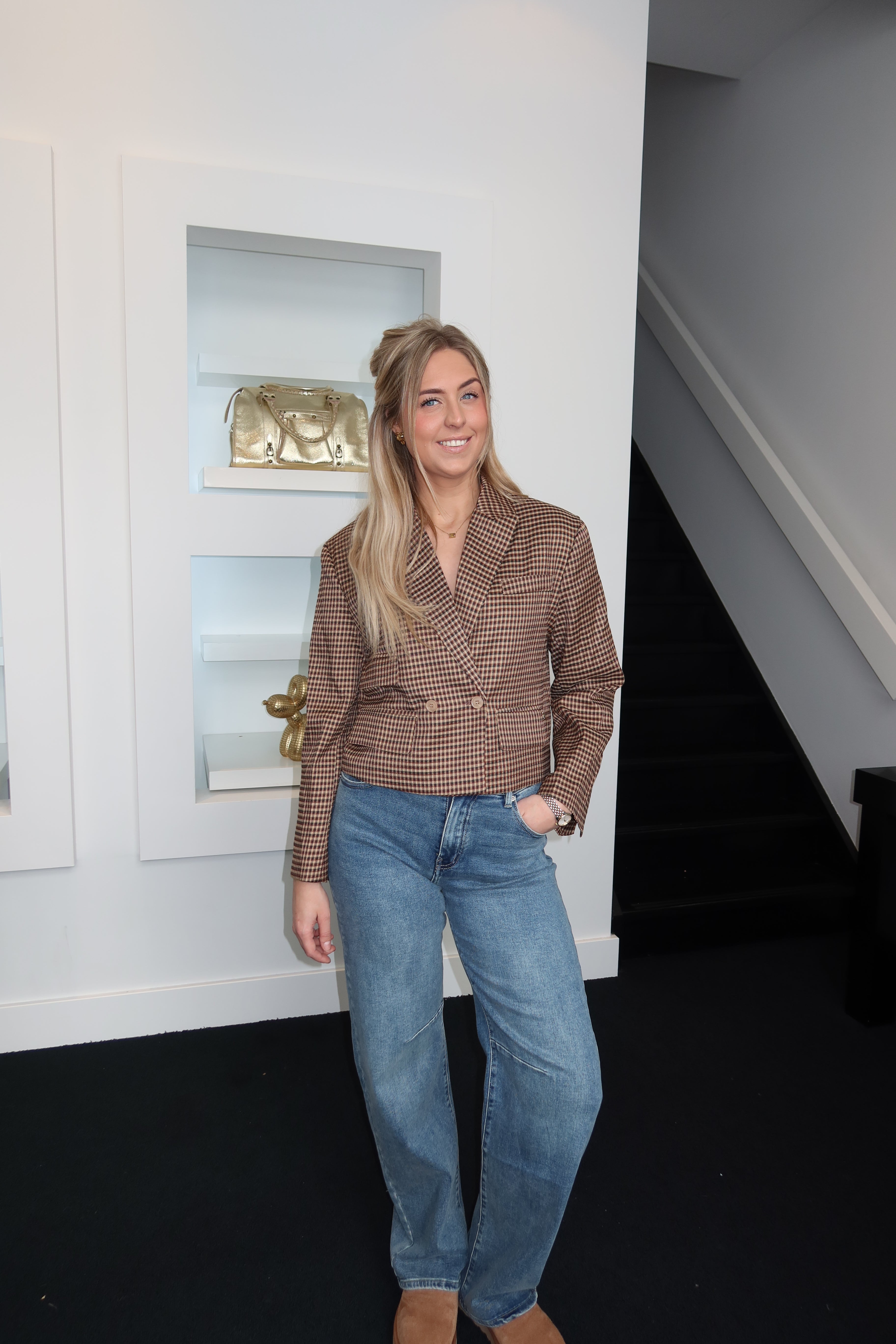 Donna Ambika Studio Cropped Blazer Camel