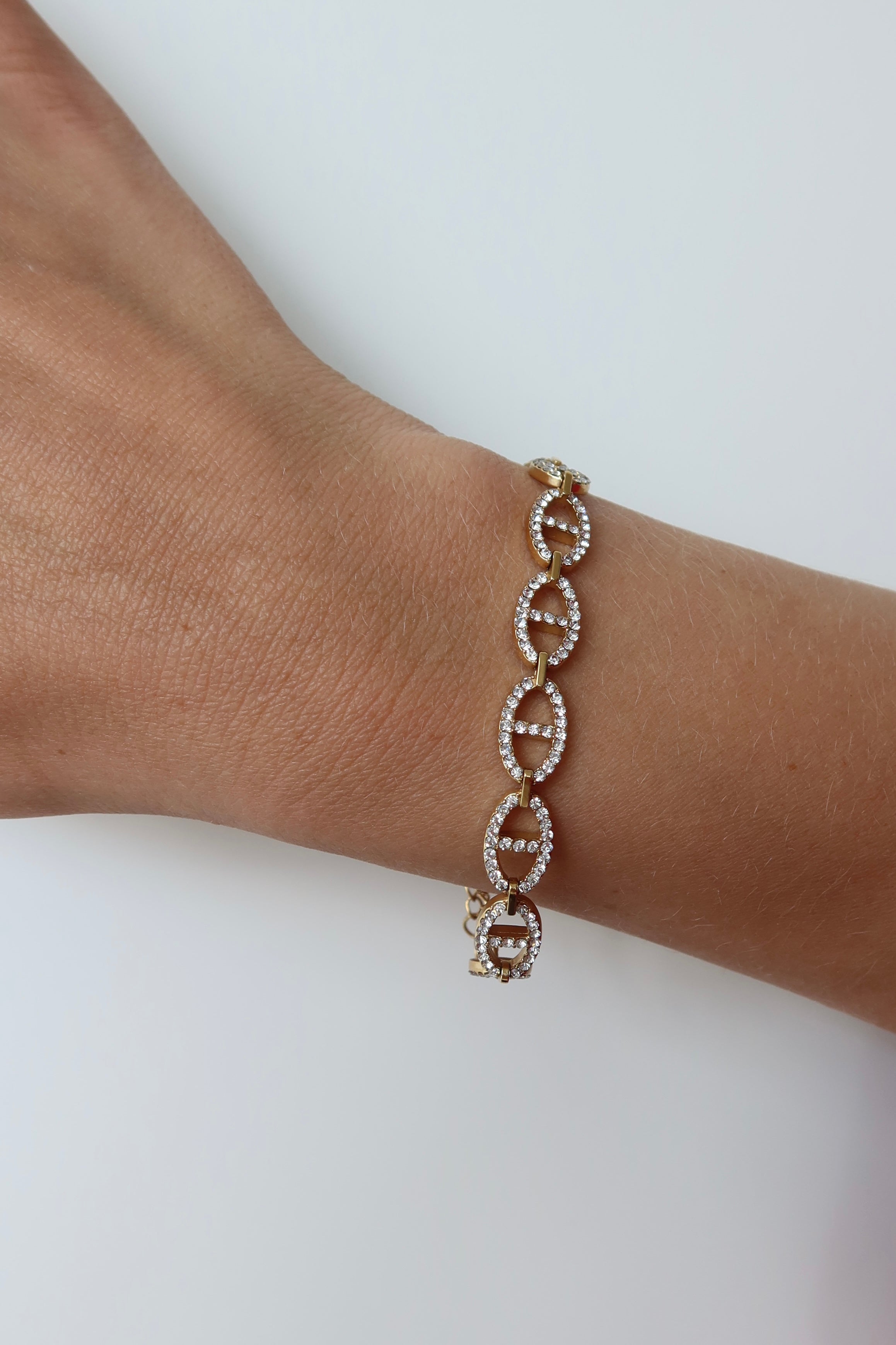 Diamond Kiss Bracelet Gold