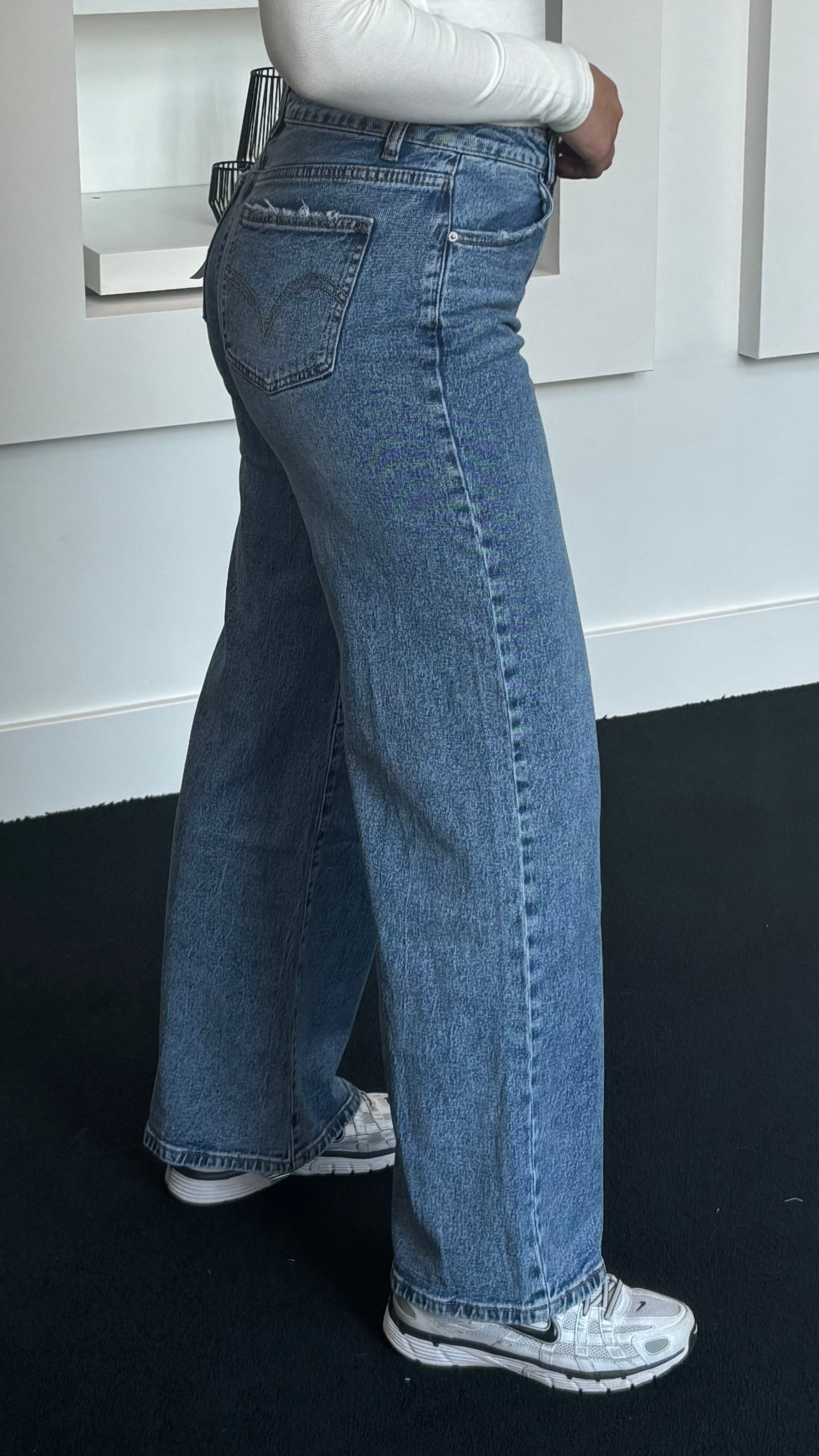The Baggy Babe Mid Jeans 3535
