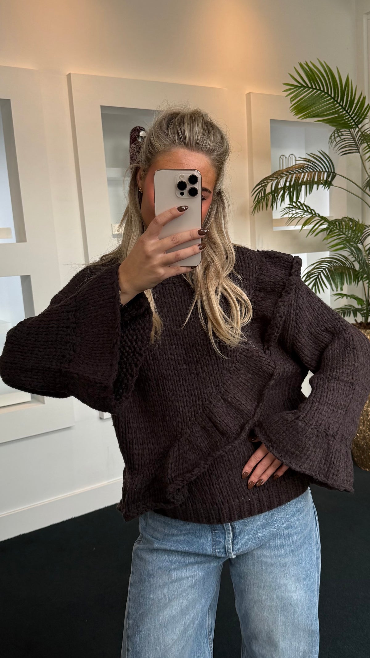 Ruffle Sweater Brown 9807