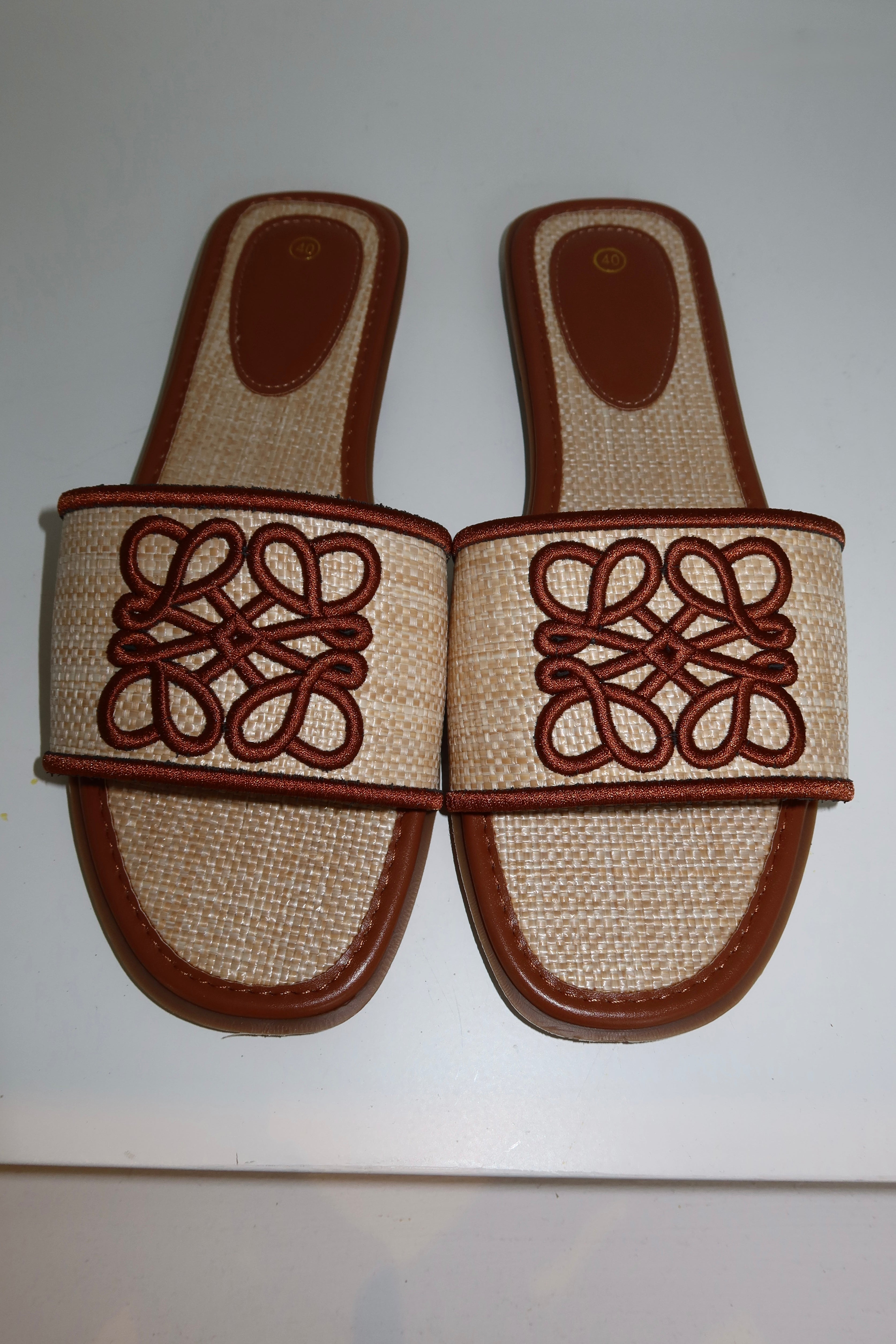 LouLou Slides Camel 76