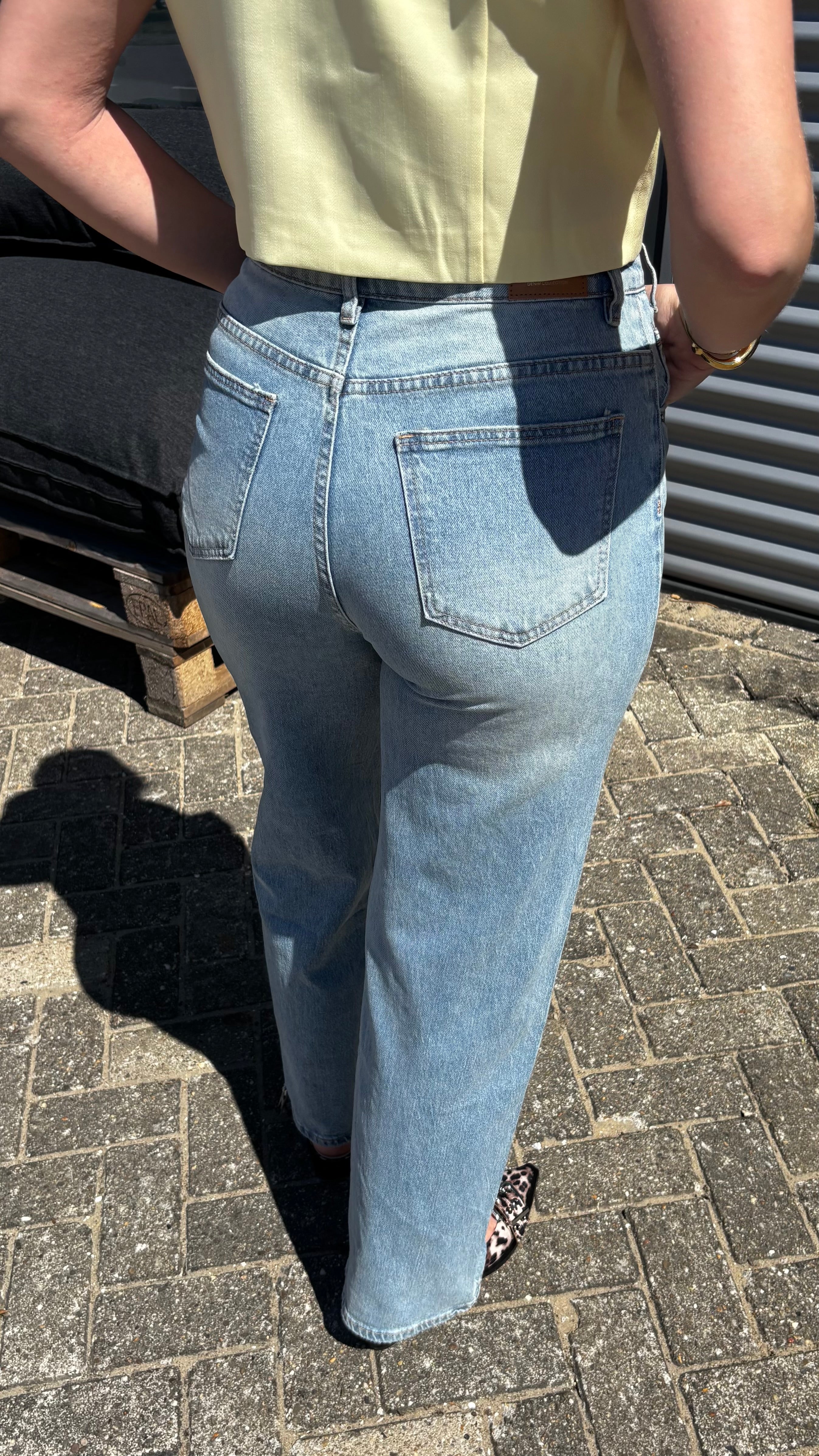 See See Crossed Button Wide Leg Jeans 3390