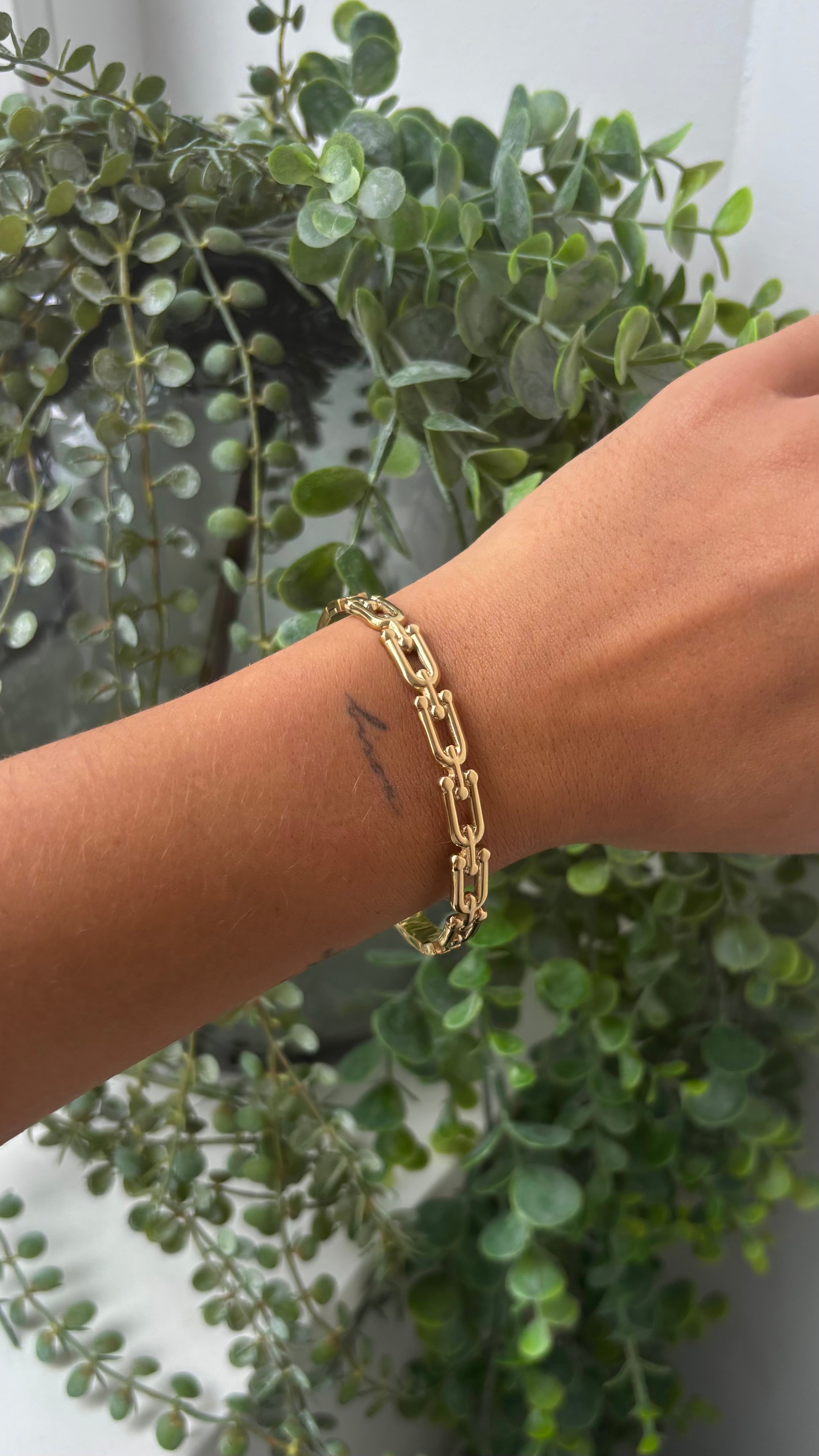 Honey Chain Bangle Gold