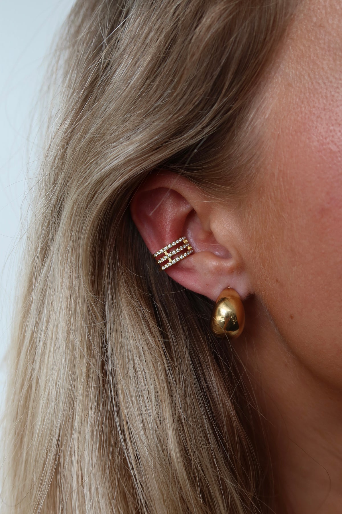 Glow Ear Cuff Gold
