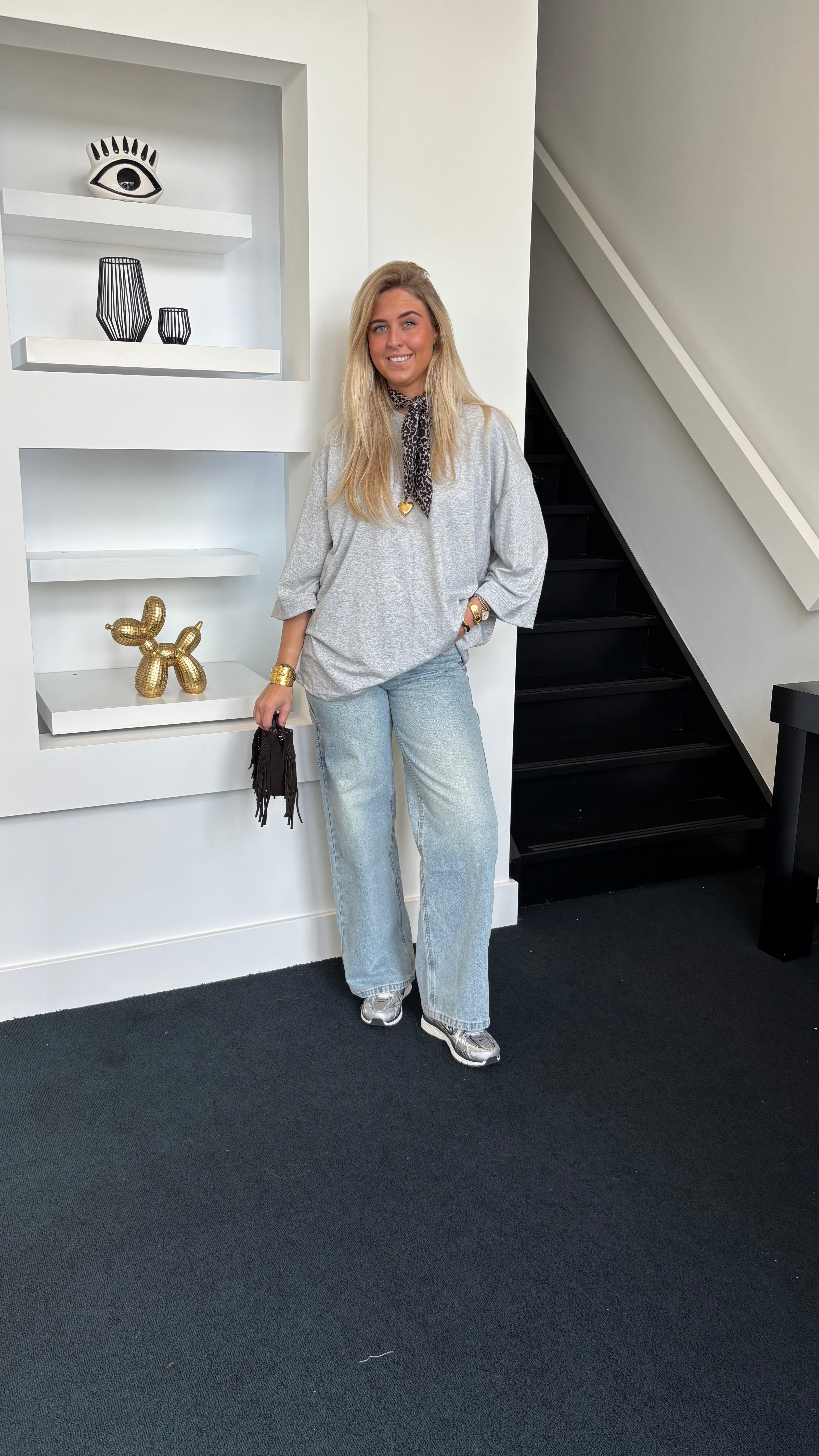 Oversized Basic Tee Grey (Curvy Girls Favorite)
