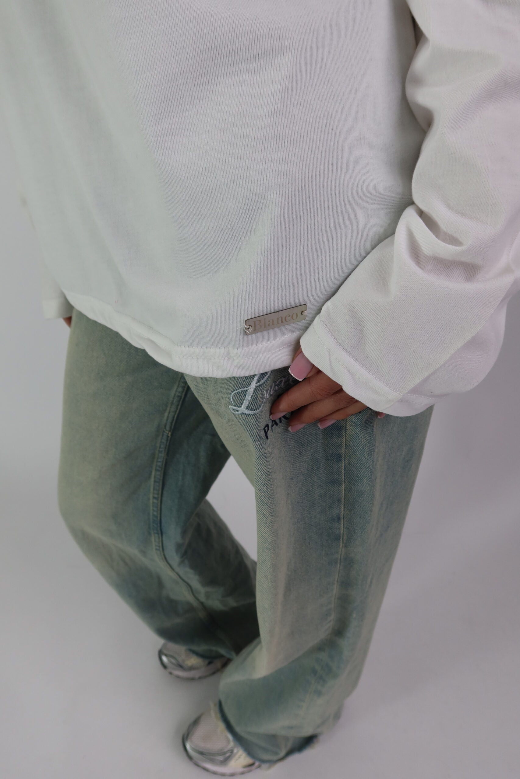 Blanco Adjustable Long Sleeve