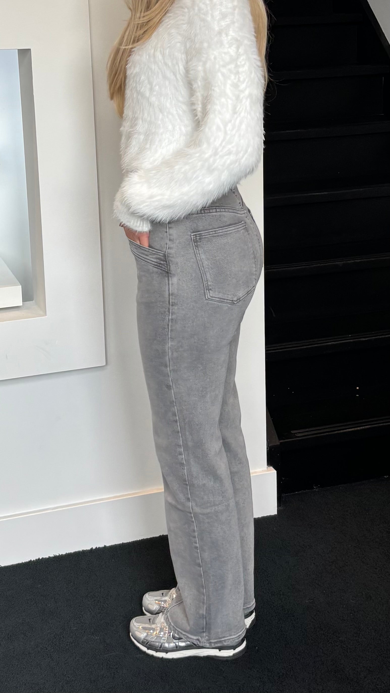 Straight Leg Jeans Grey