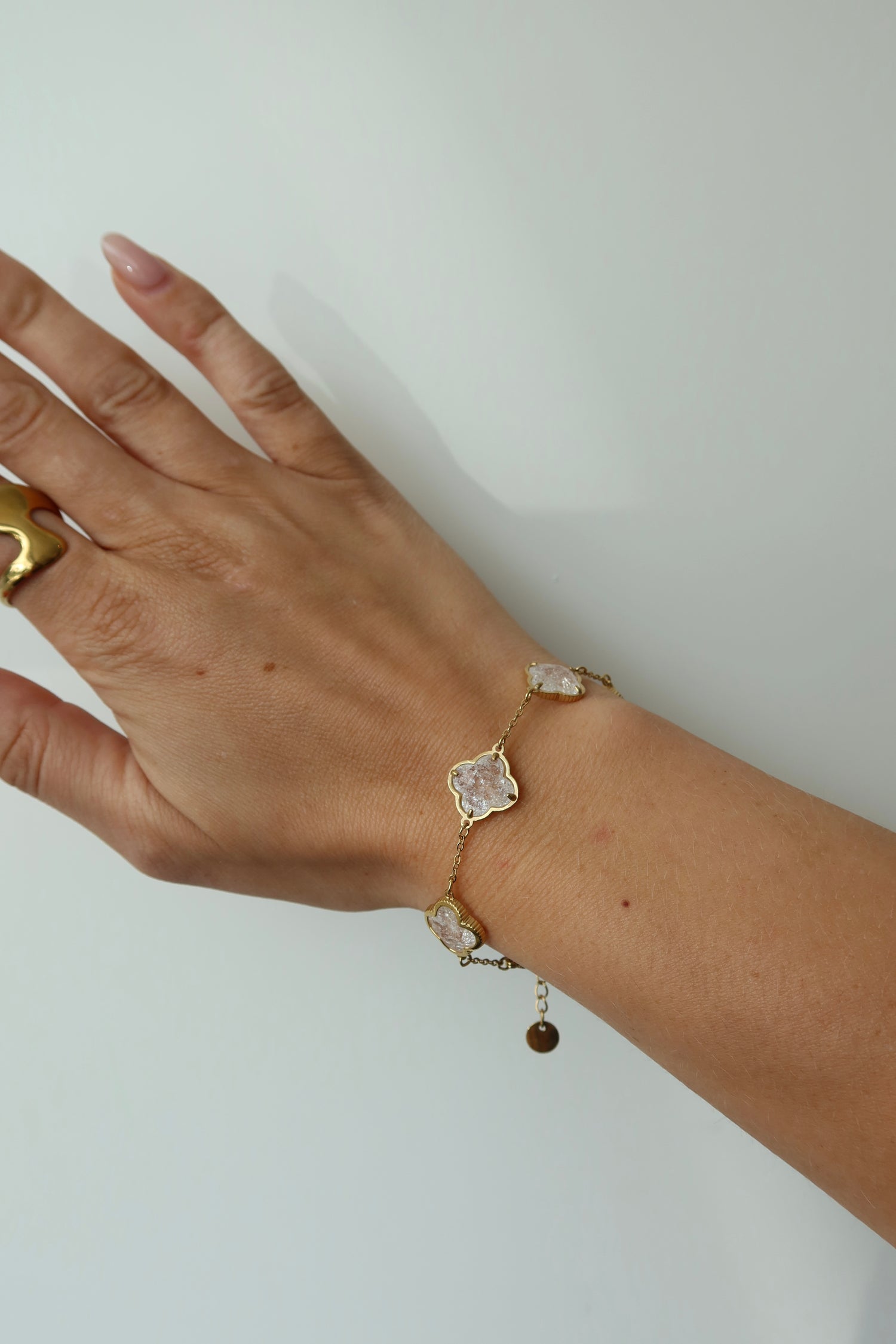 Diamond Clover Bracelet Gold