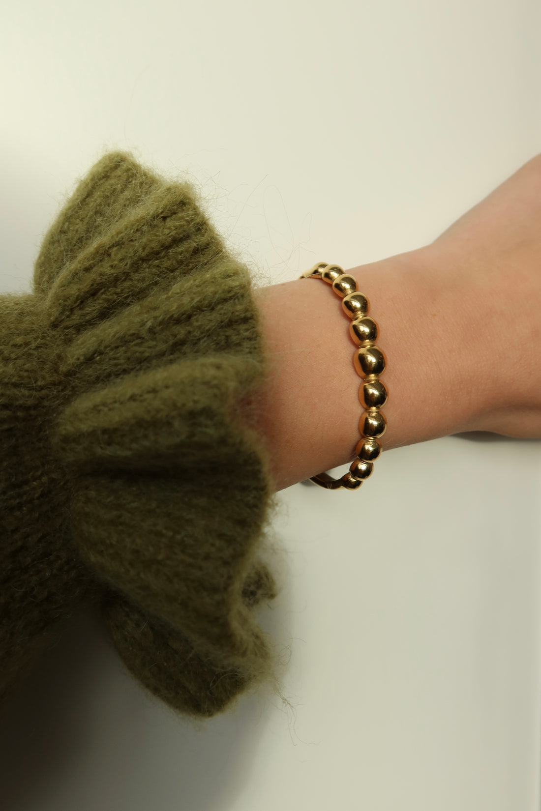 Dots Bangle Gold