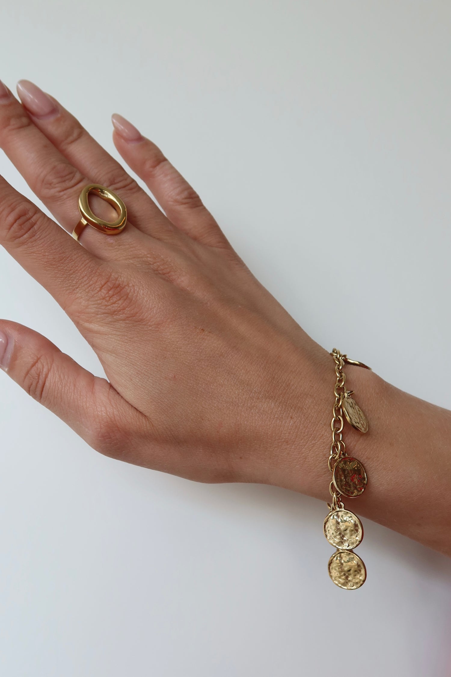 Coin Bracelet Gold