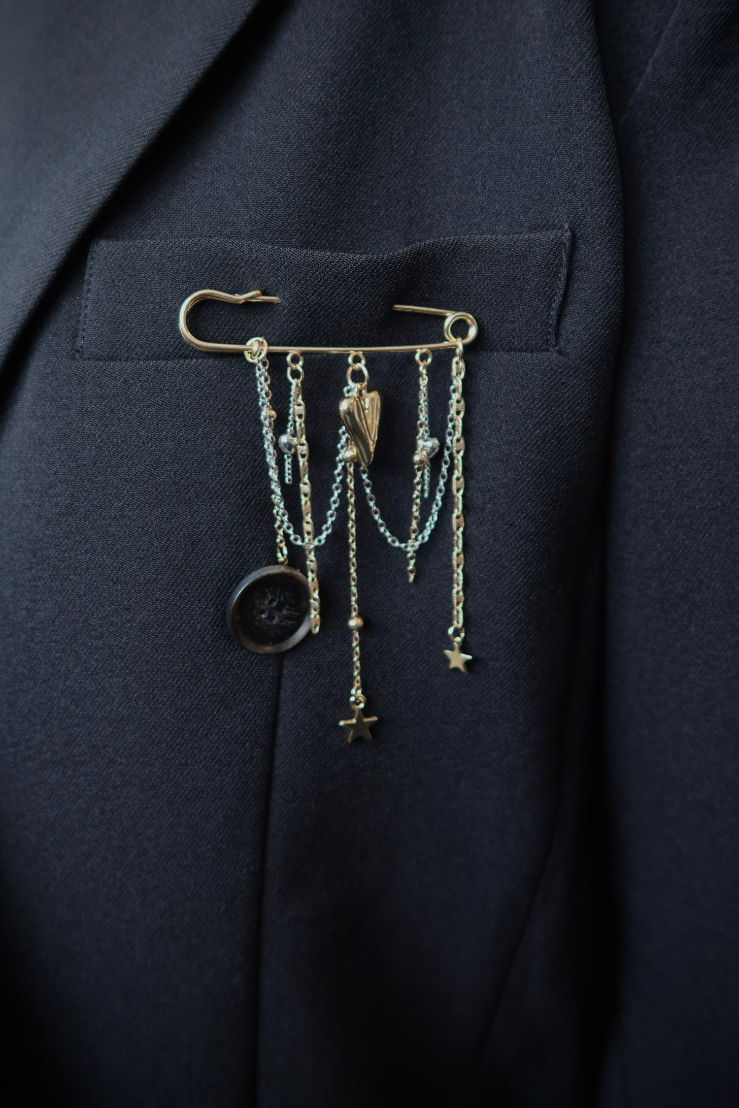 Safety Pin Charm Broche