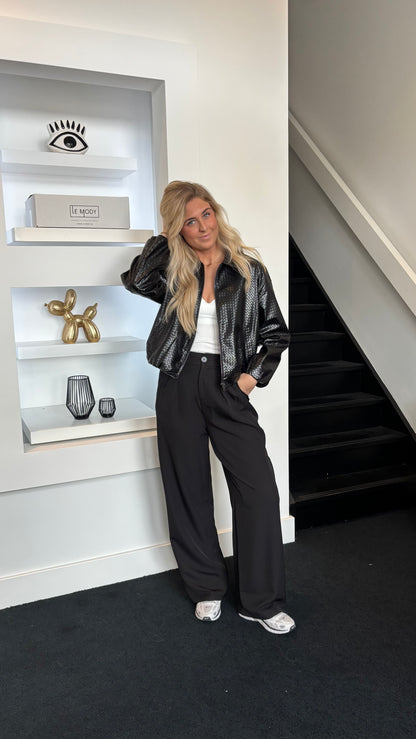 The Signature Row Bomber Black 8380