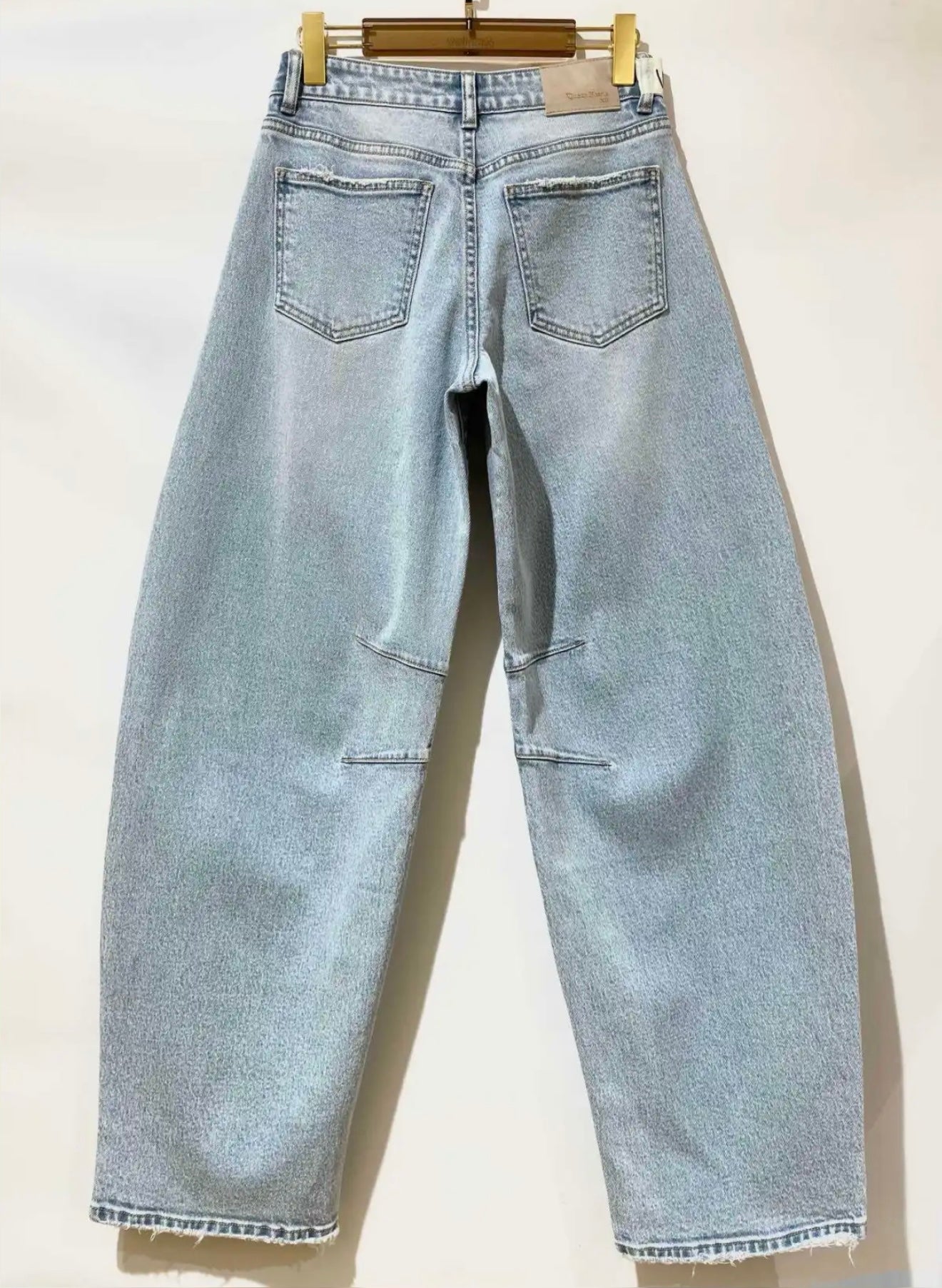 The Viral Mid Waist Barrel Jeans 3819