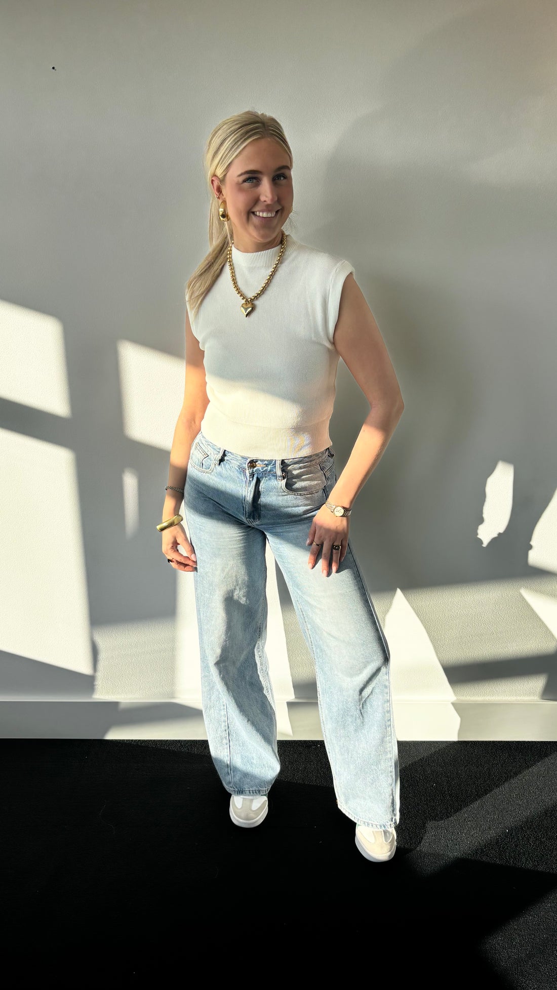 Kiki Top White 8015