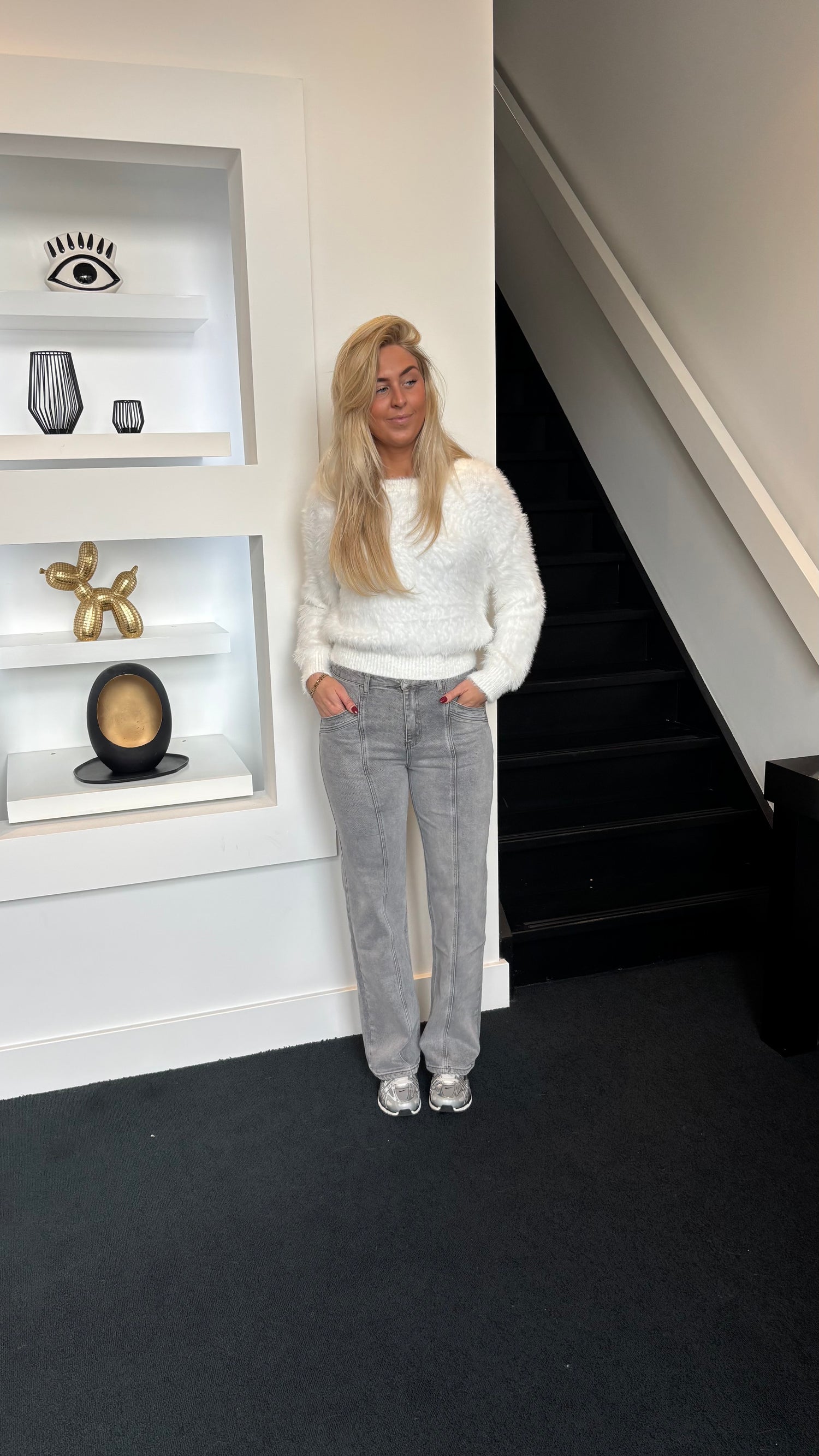 Straight Leg Jeans Grey