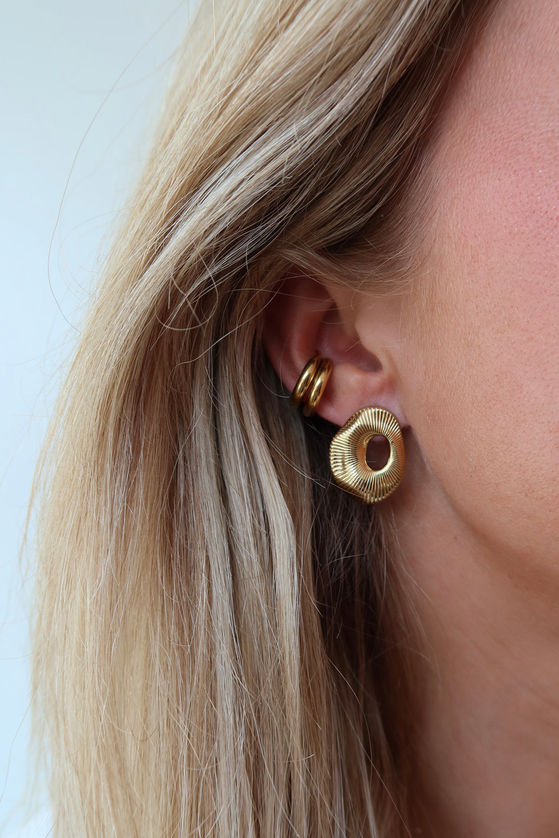 Evie Earrings Gold