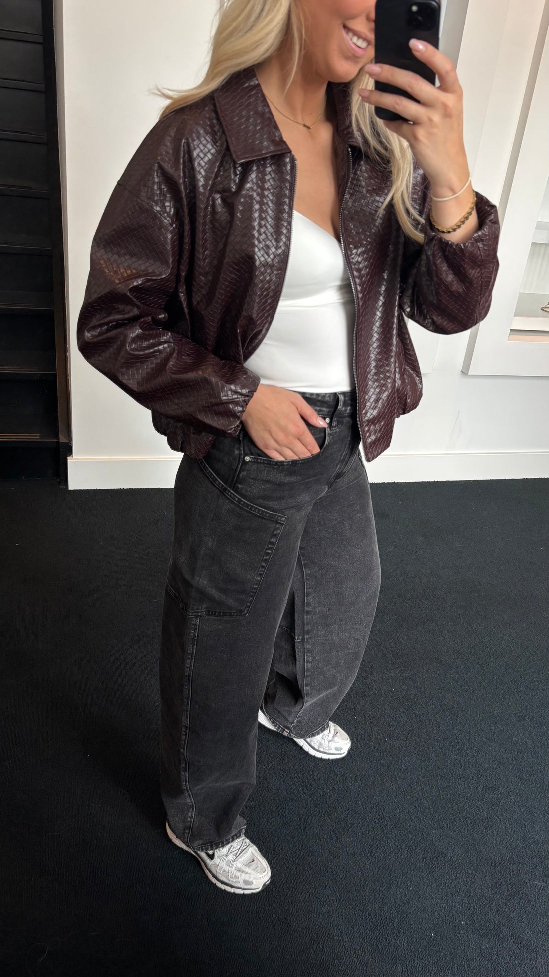 The Signature Row Bomber Burgundy 8380