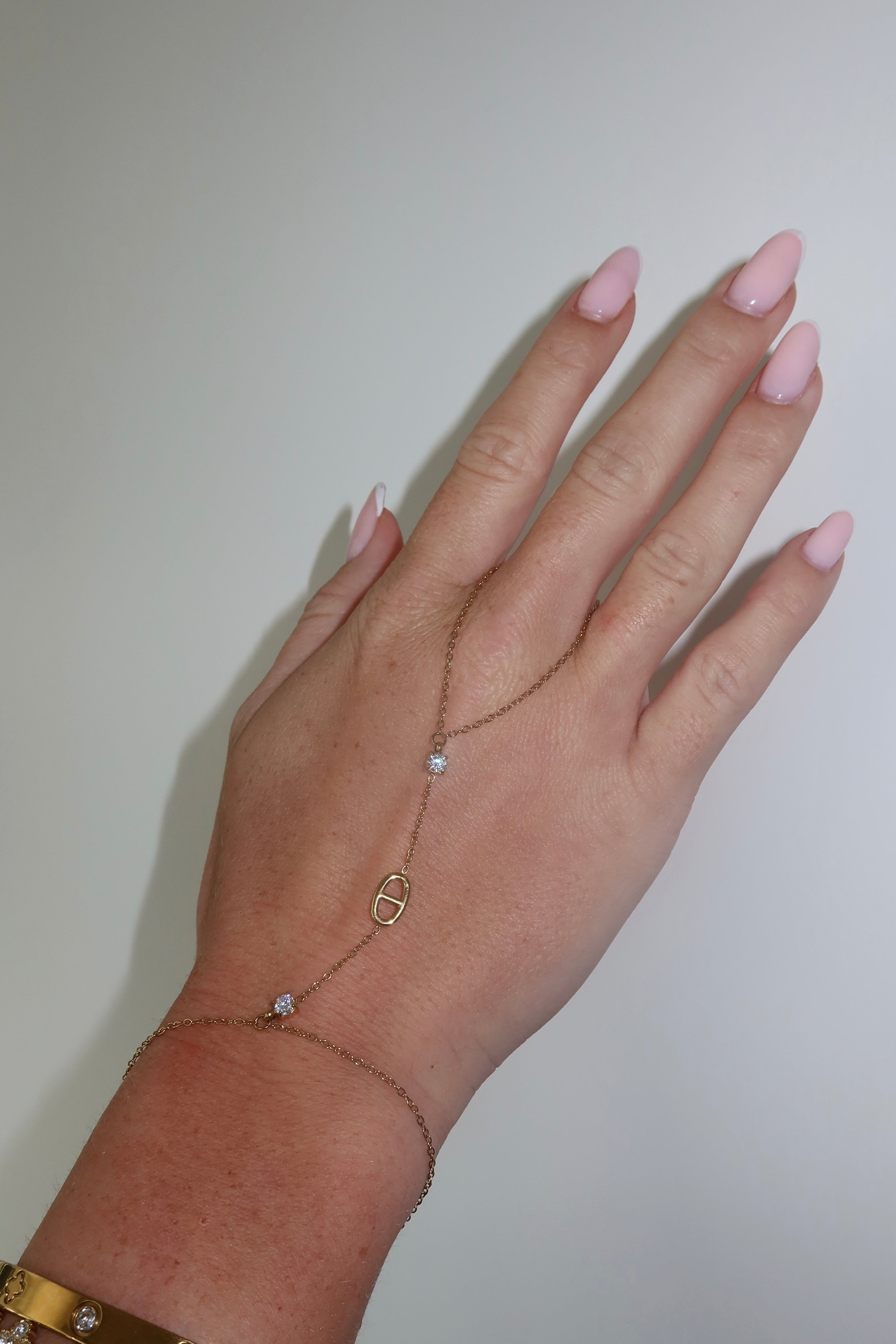 Hand Chain Nova Gold