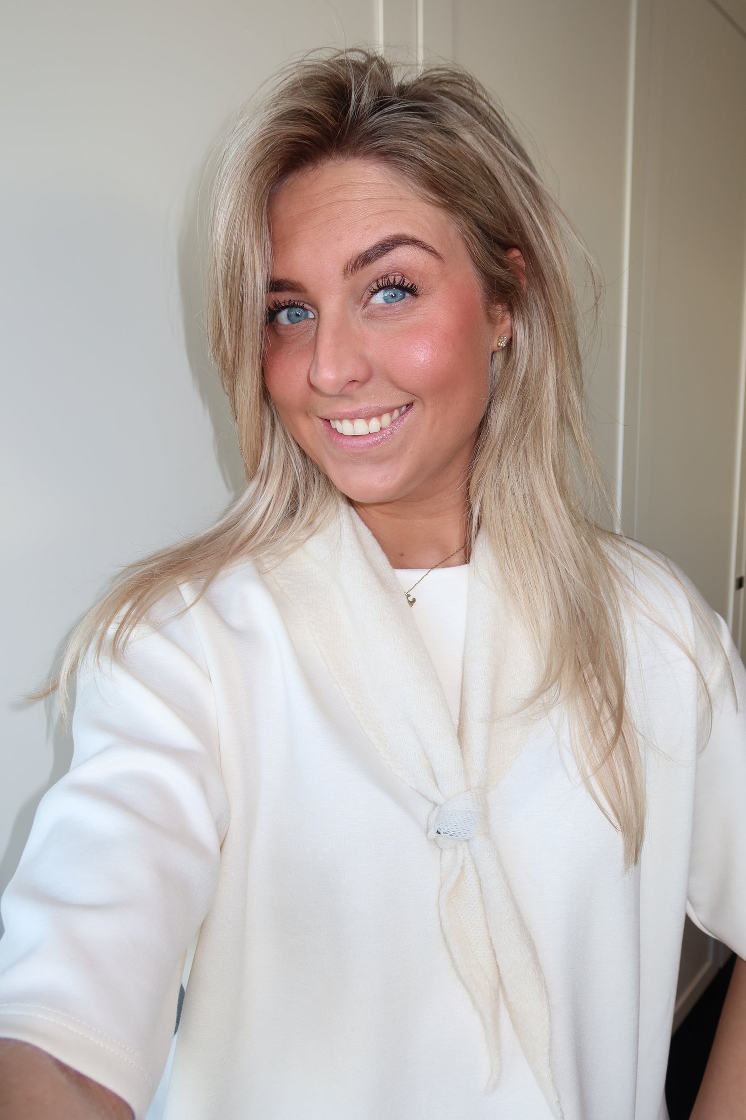 Triangle Scarf Off White