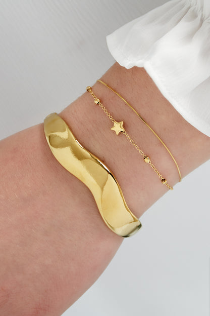 Curves Bracelet