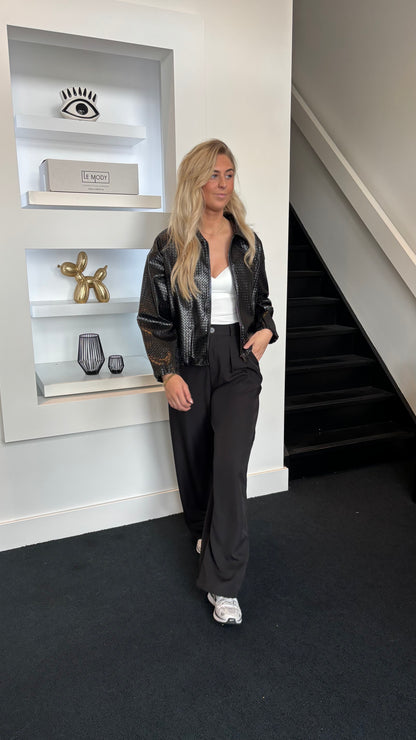 The Signature Row Bomber Black 8380