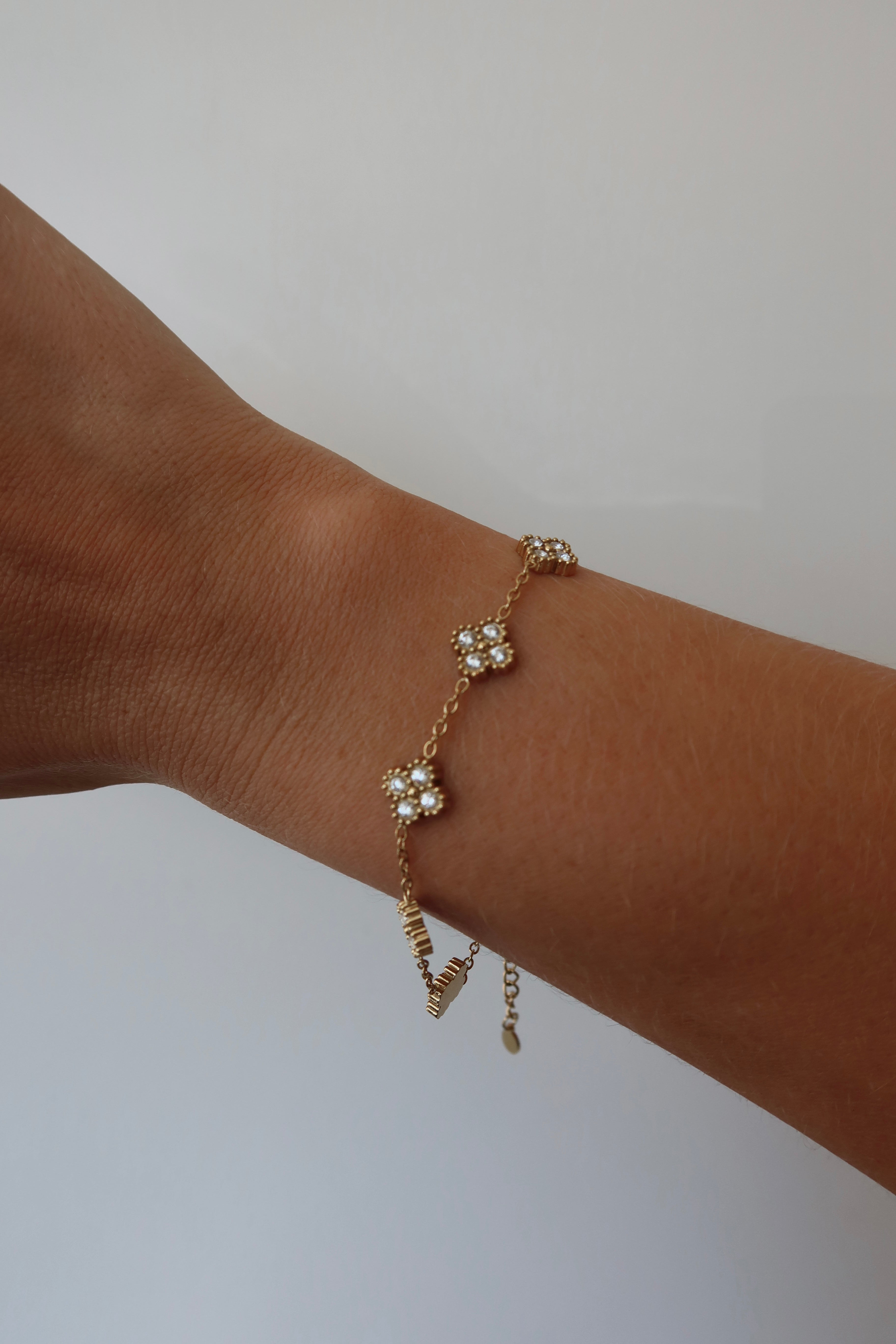 Shine Clover Bracelet Gold