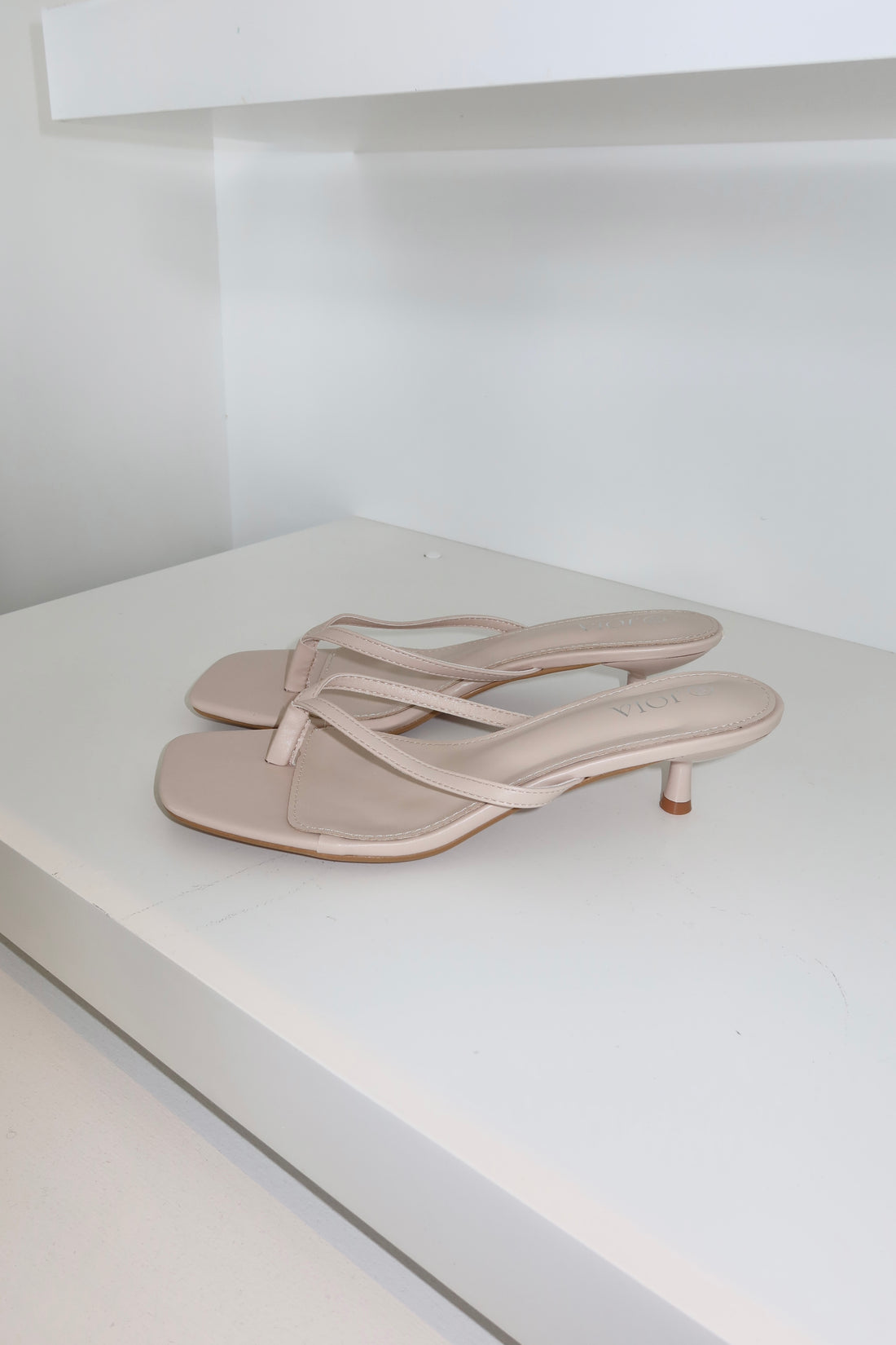 Kitten Heel Beige