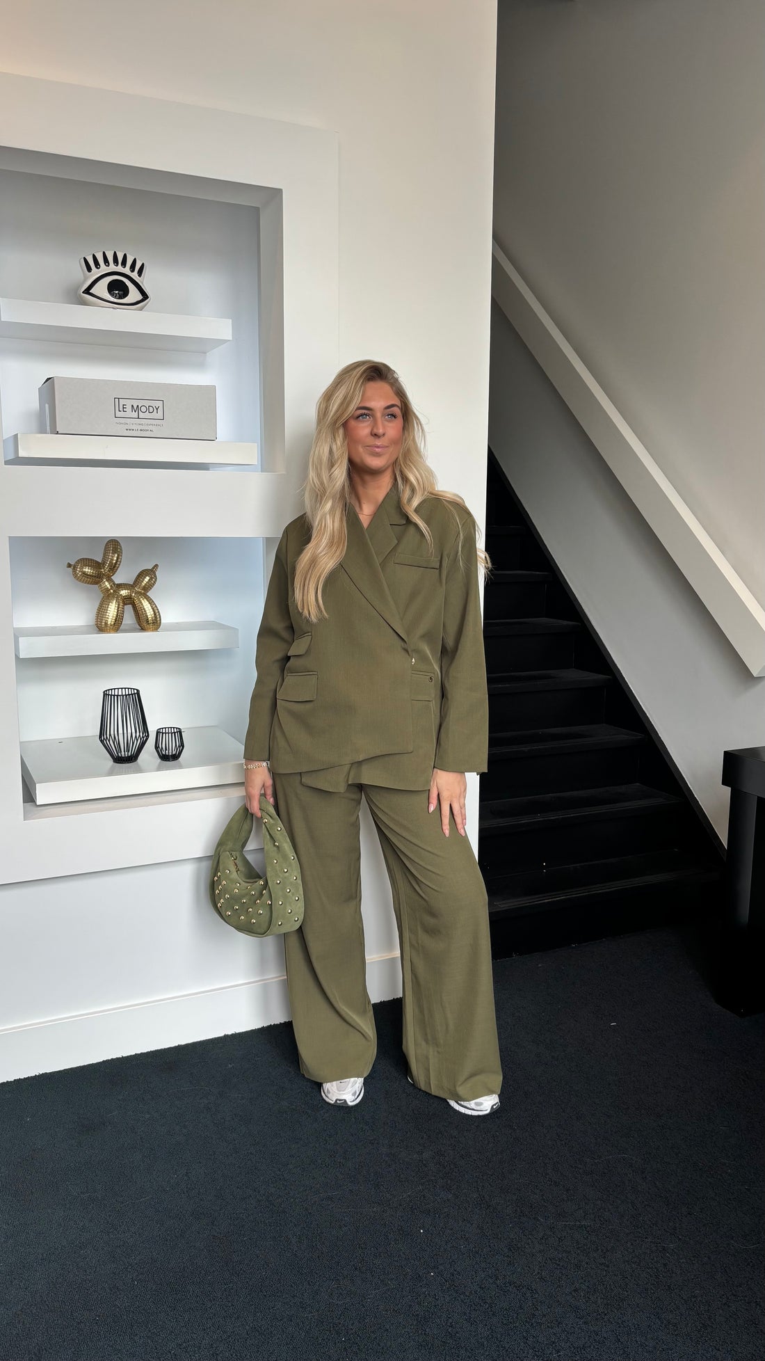 Loa Asymmetrical Blazer Olive