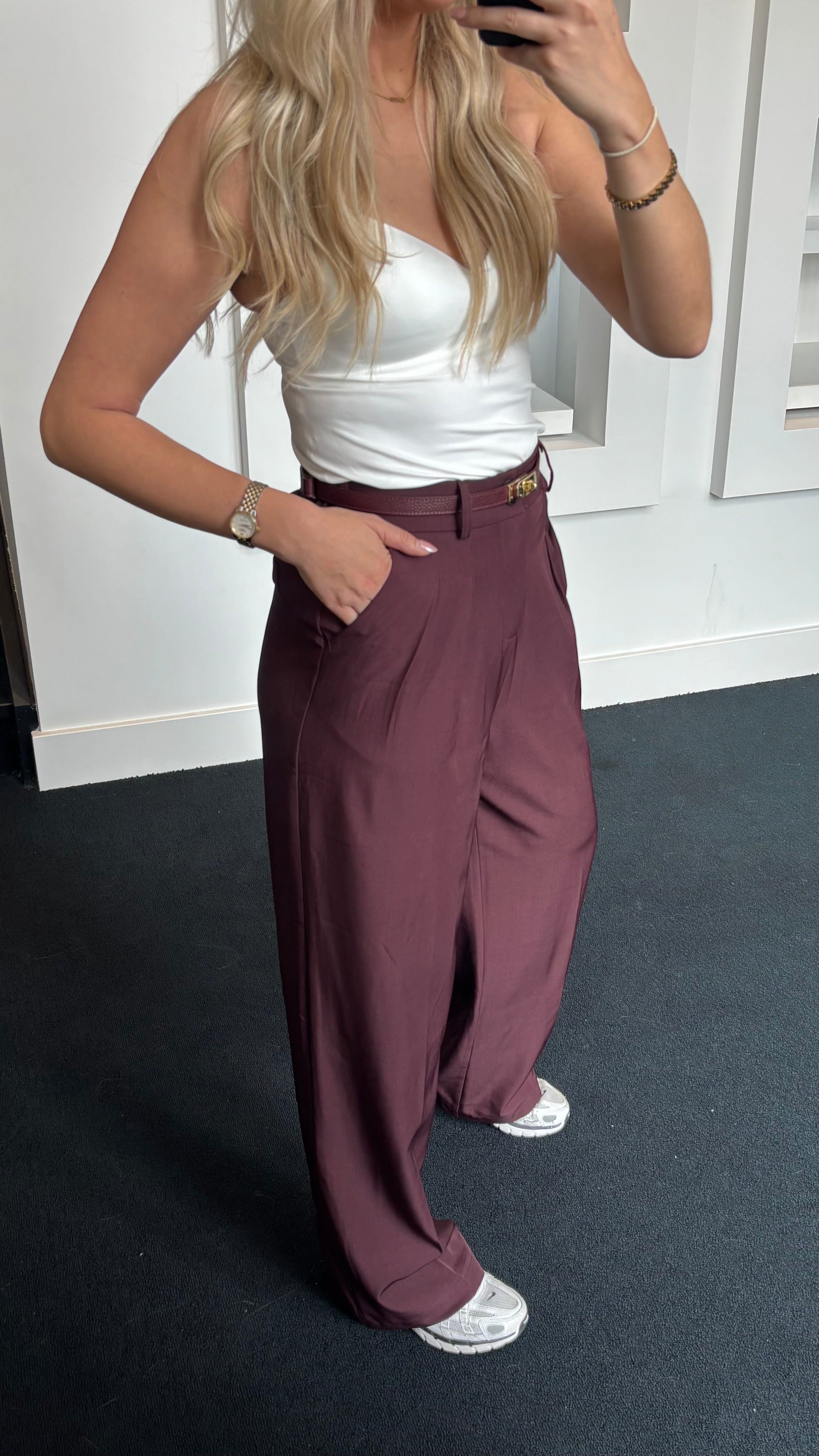 Romy Pantalon Burgundy 2473