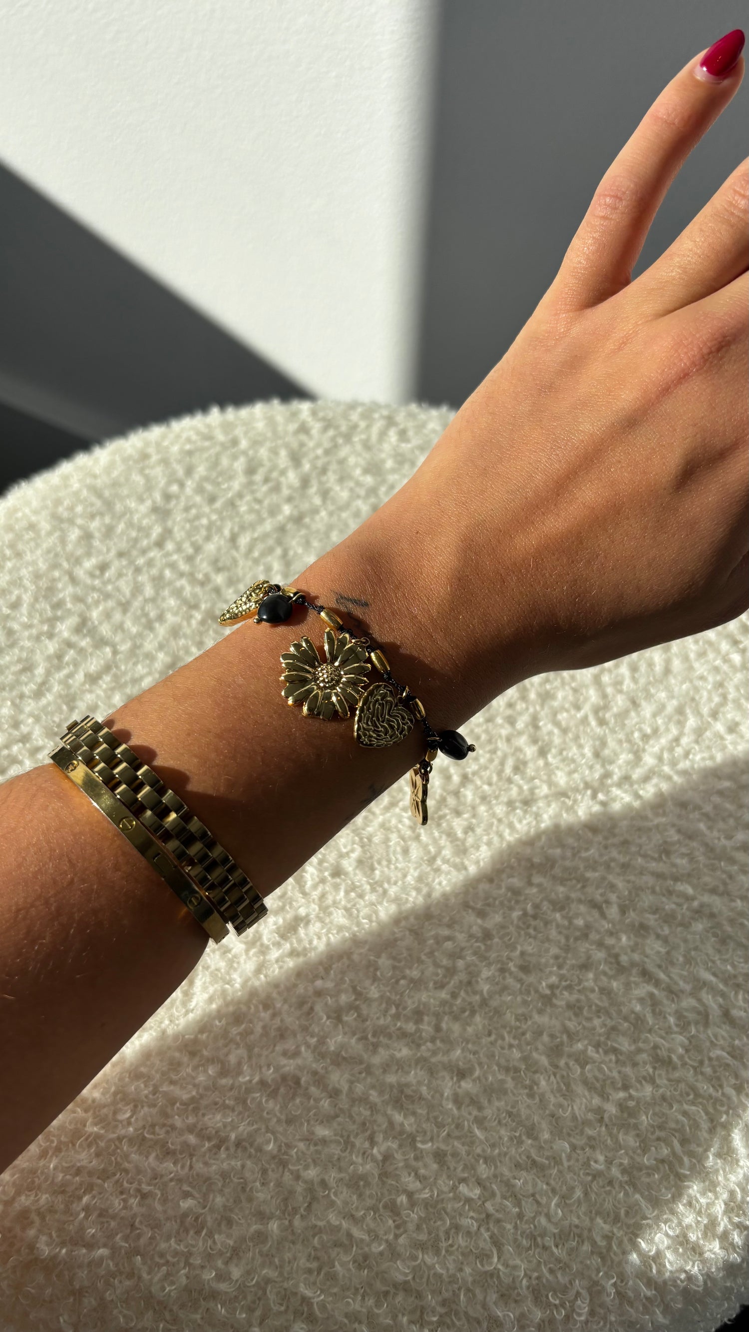 Charms Bracelet Black And Gold