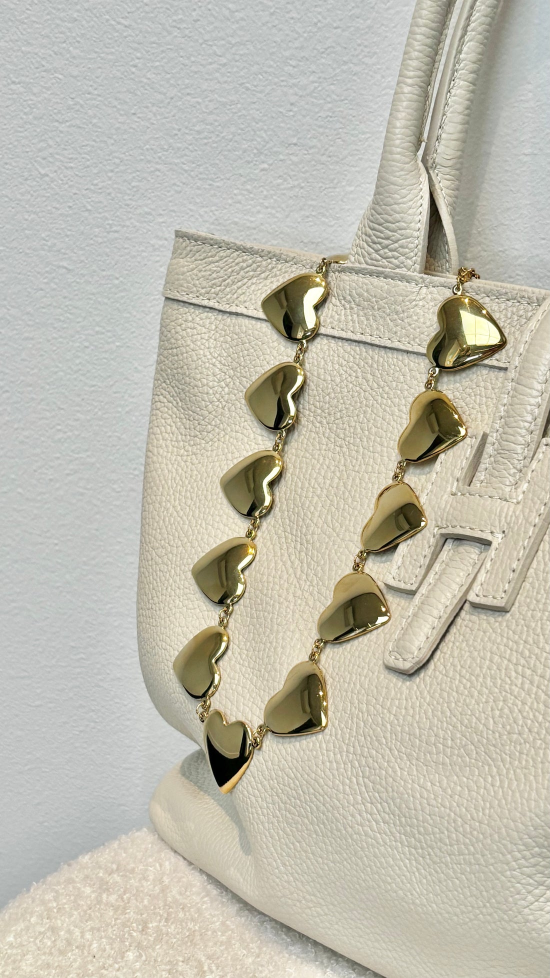 Elisa Heart Necklace Gold