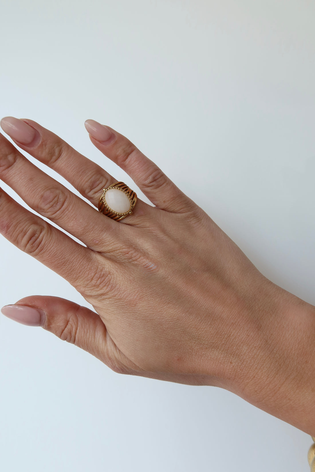 White Stone Ring Gold