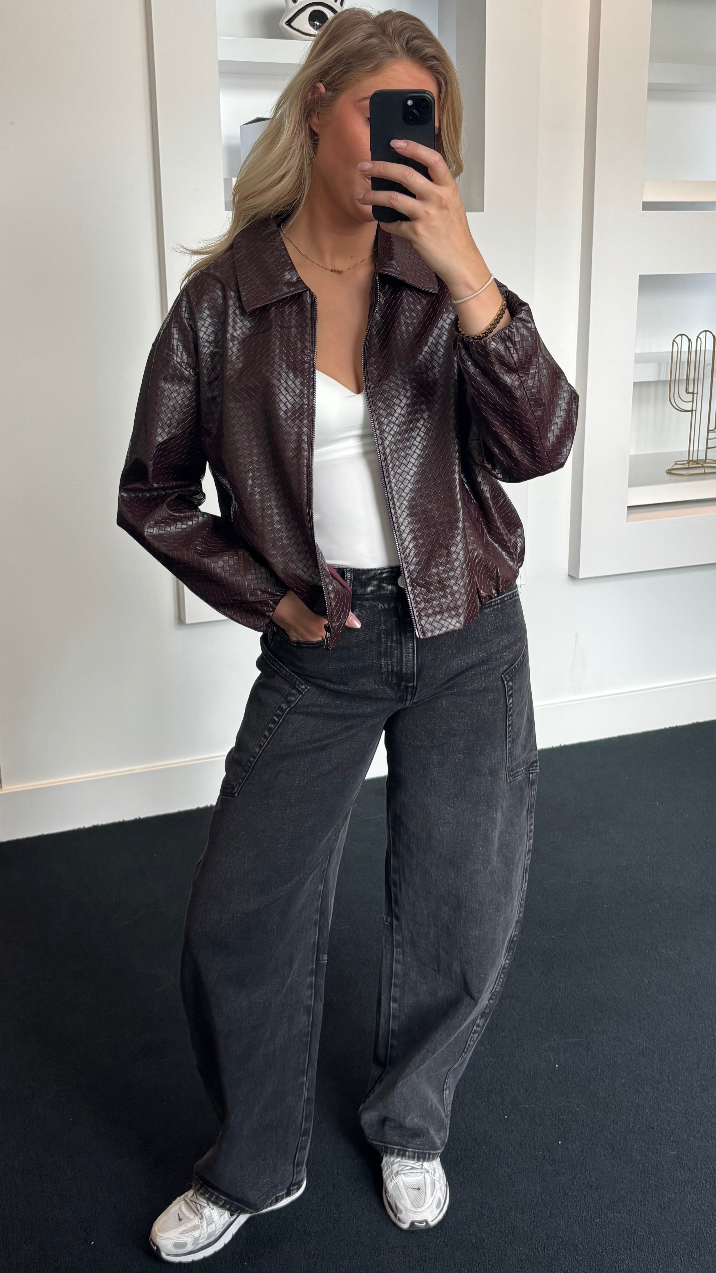 The Signature Row Bomber Burgundy 8380