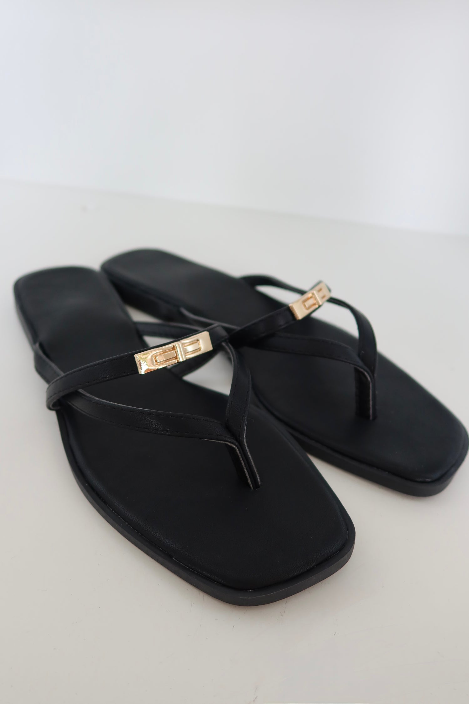 Santorini Slides Black