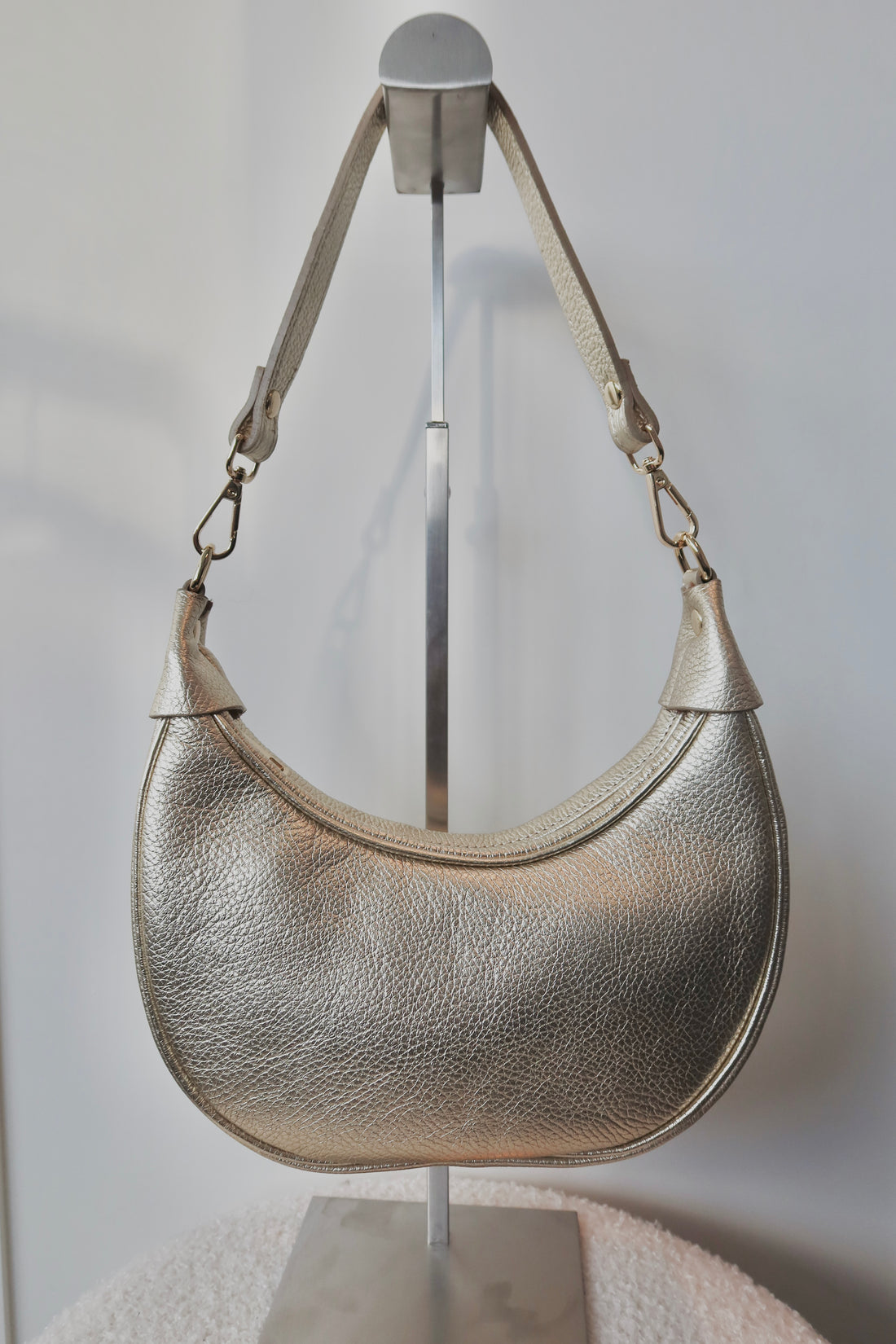 Kyra Moon Bag Gold