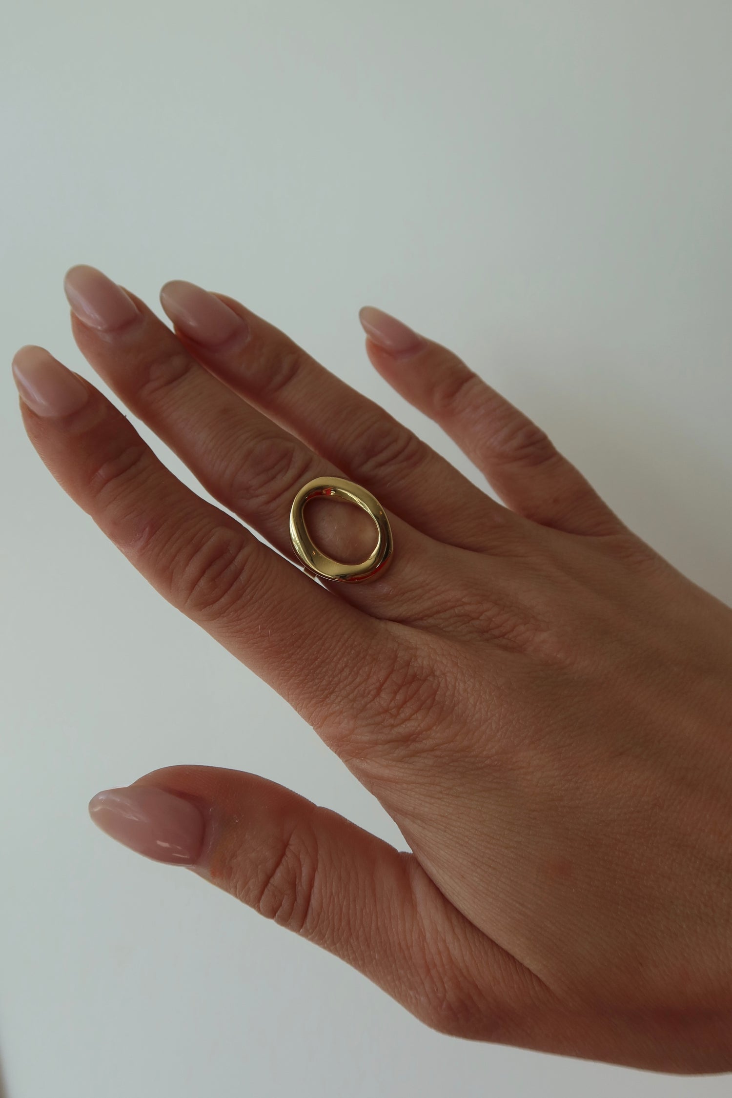 Oval Ring Gold