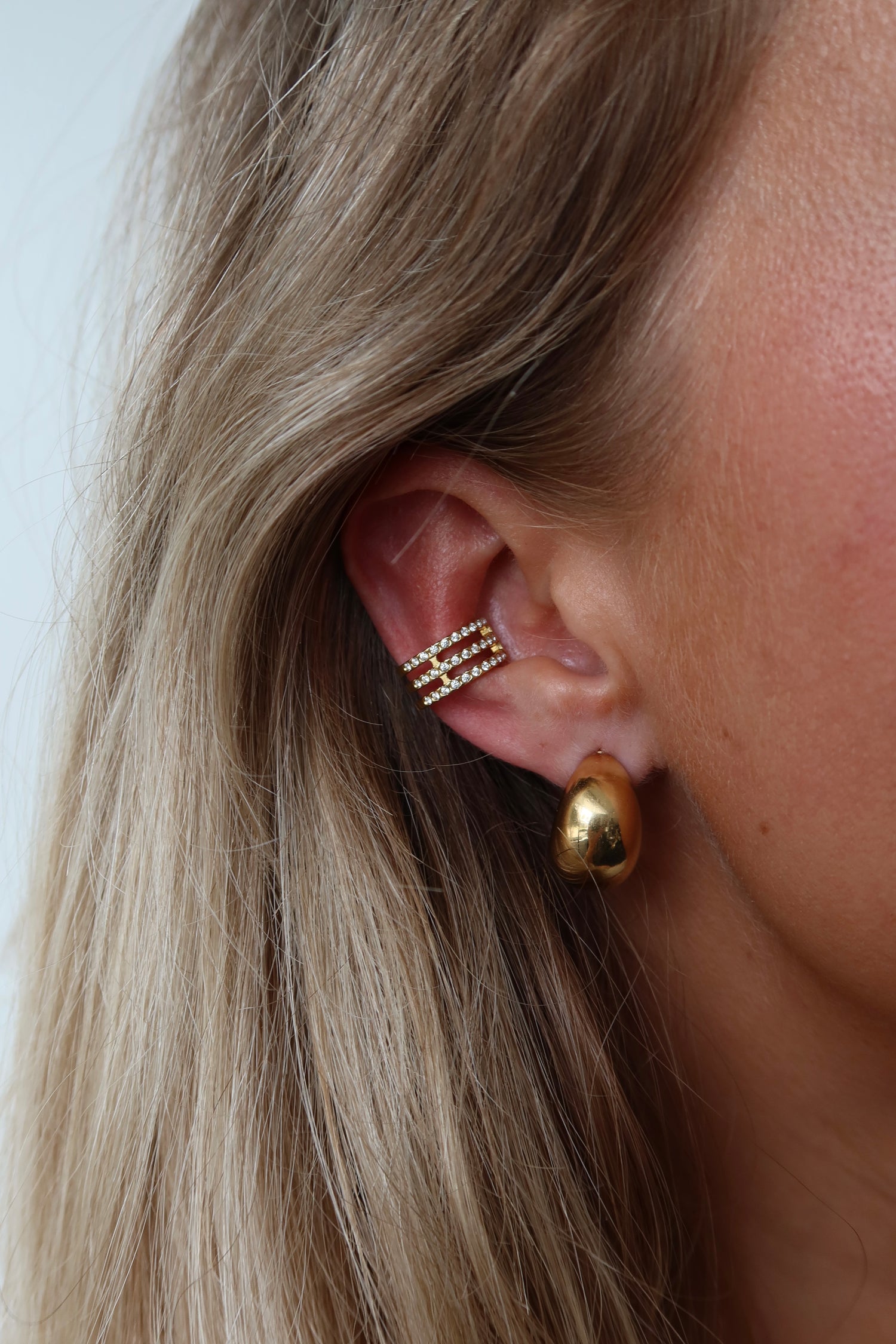 Glow Ear Cuff Gold