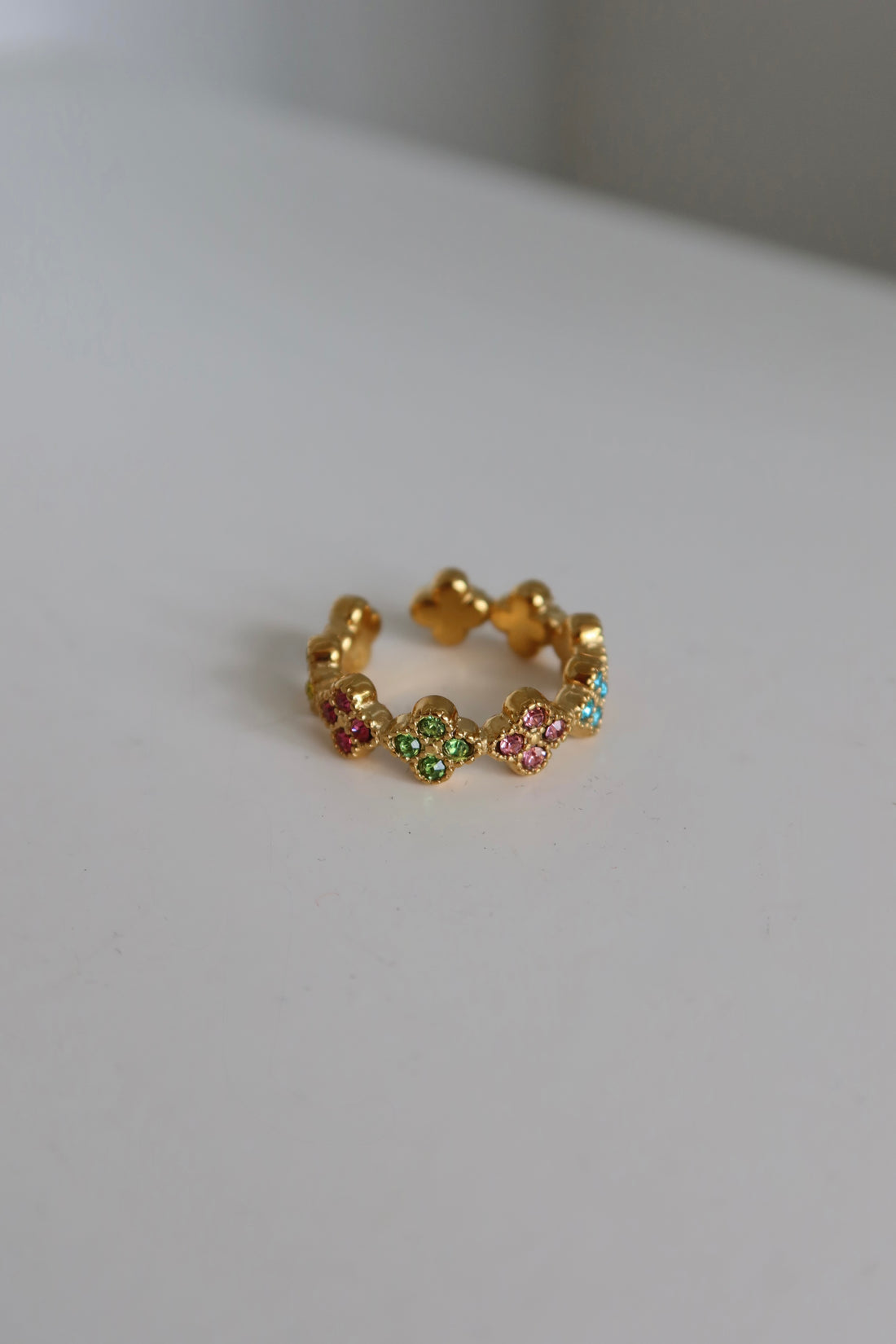 Clover Sparkle Ring Color