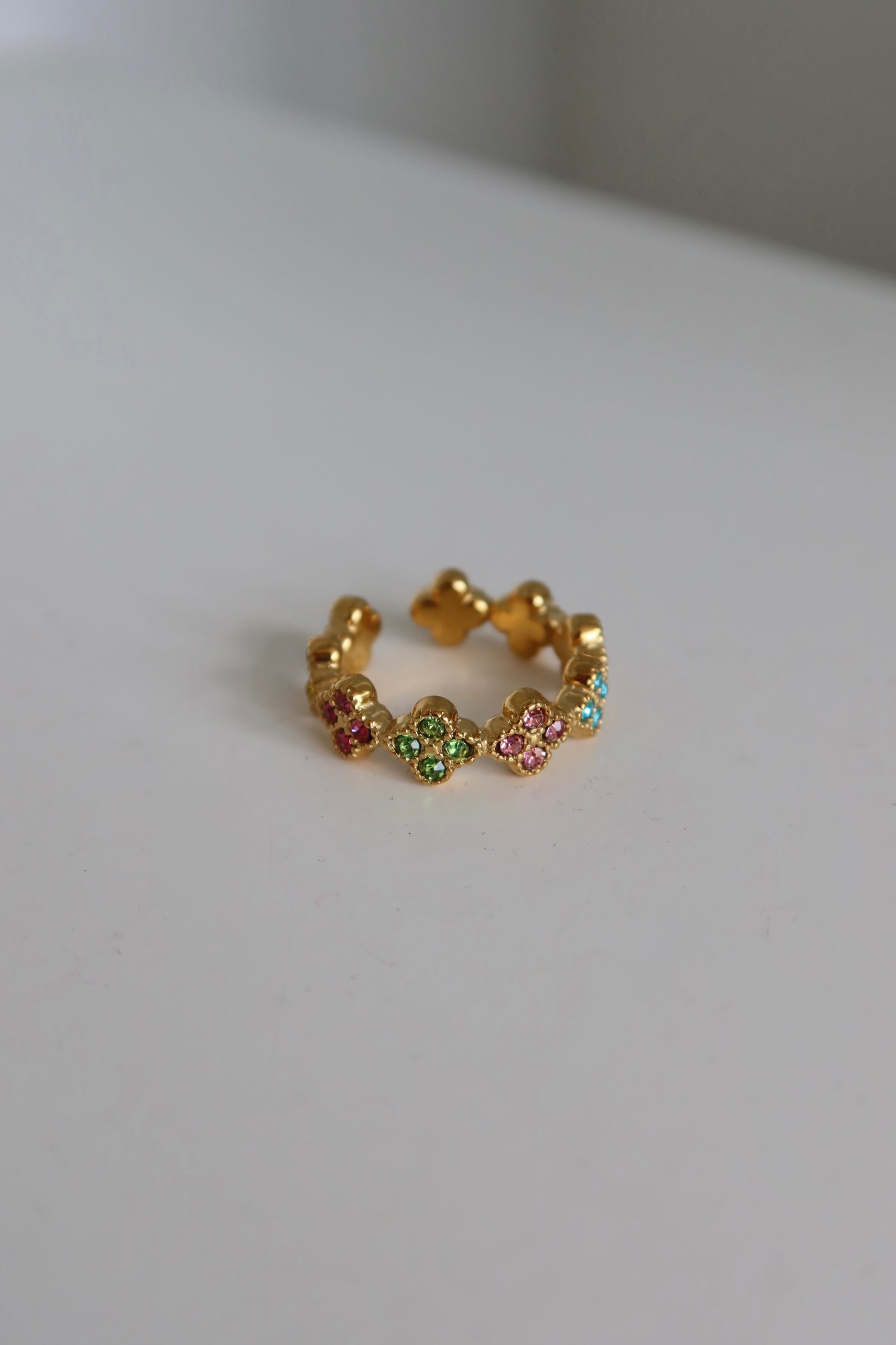 Clover Sparkle Ring Color