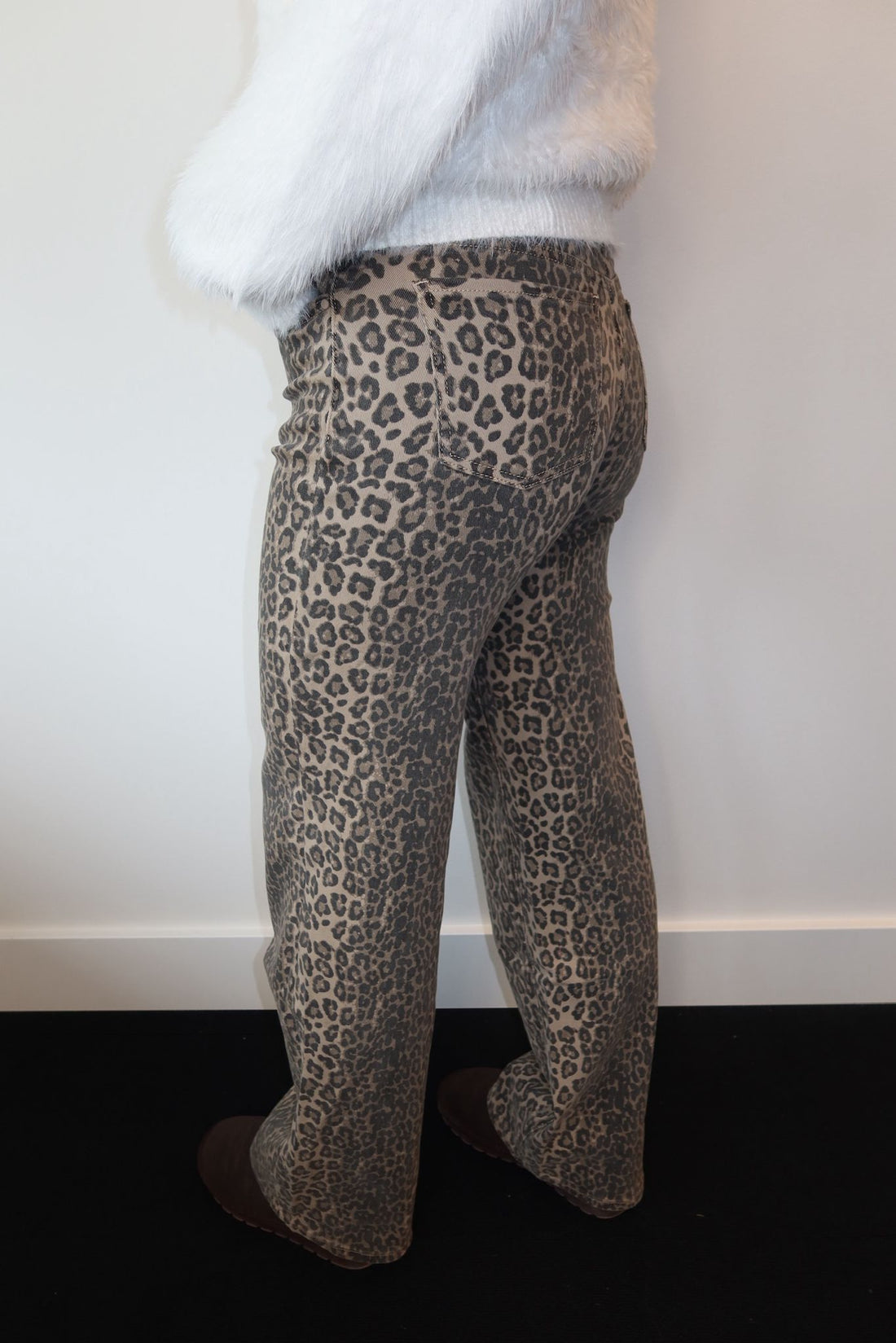 Laulia Leopard Dad Fit Mid Waist Denim Jeans 6265